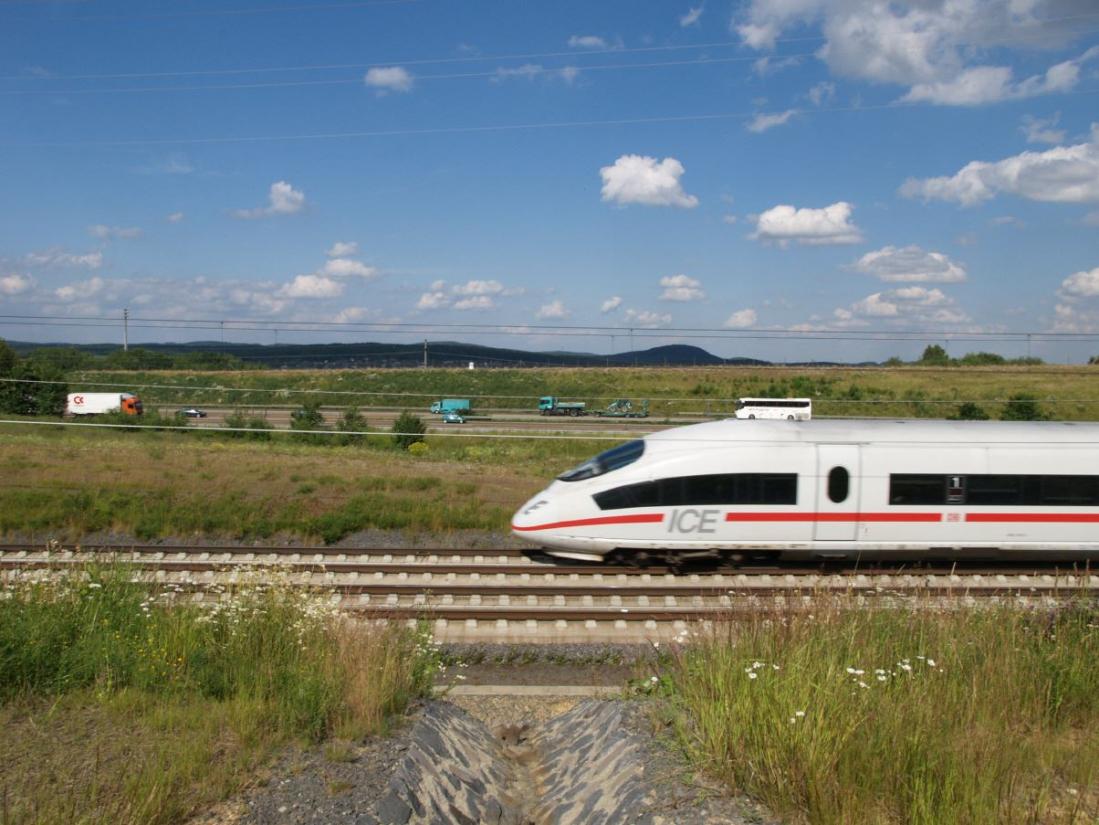 Der ICE auf der Trasse Köln Frankfurt