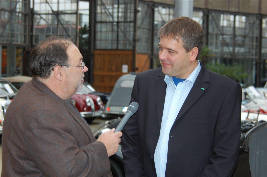 Dirk Breuer( rechts) zu Plug in Hybriden